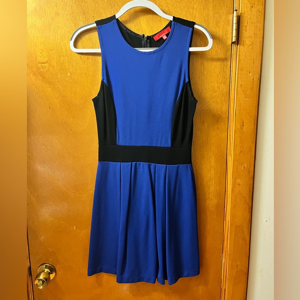 Saks Fifth Avenue Red Label Blue and Black A Line Dress Size Small